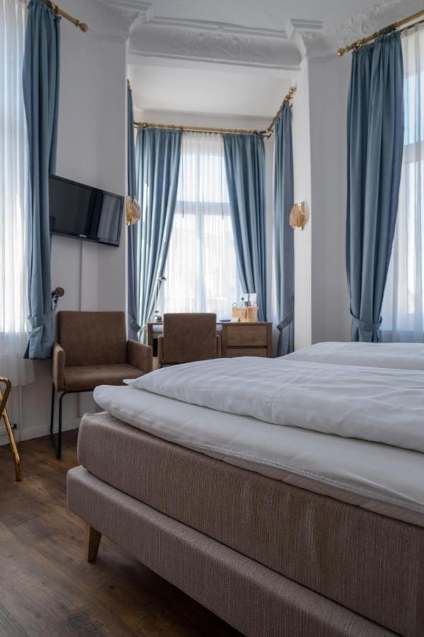Hotel Alt-Emder Buergerhaus à Emden Extérieur photo