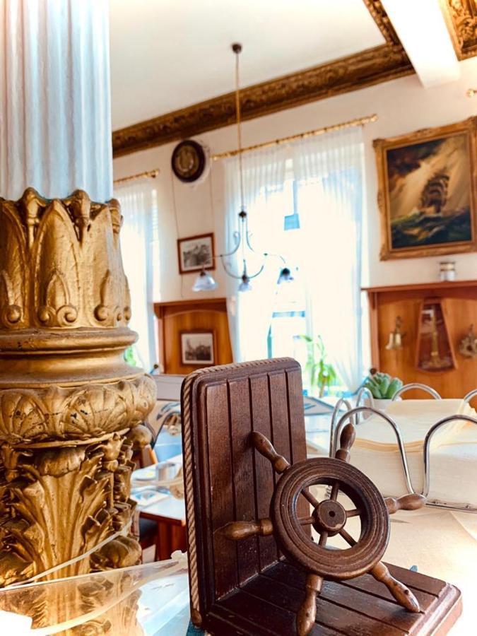 Hotel Alt-Emder Buergerhaus à Emden Extérieur photo